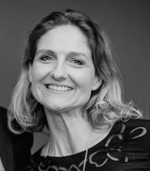 Mevr. Valérie Verhaeghe